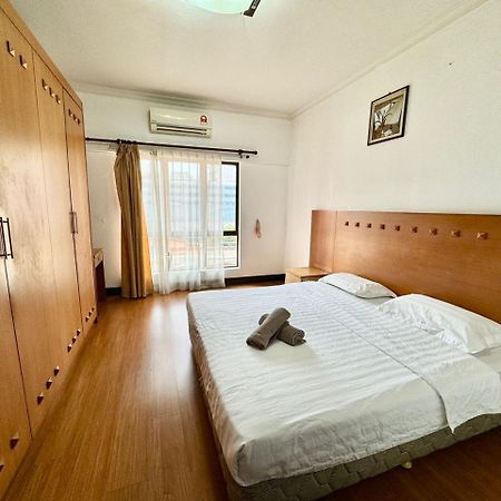 Marina Court Vacation Home 3 Bedrooms - Kota Kinabalu Eksteriør bilde