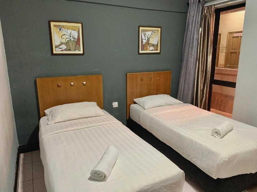 Marina Court Vacation Home 3 Bedrooms - Kota Kinabalu Eksteriør bilde