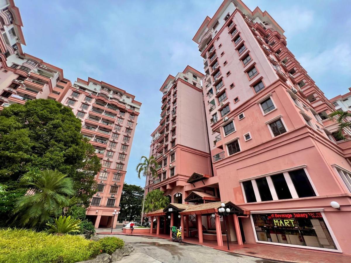Marina Court Vacation Home 3 Bedrooms - Kota Kinabalu Eksteriør bilde
