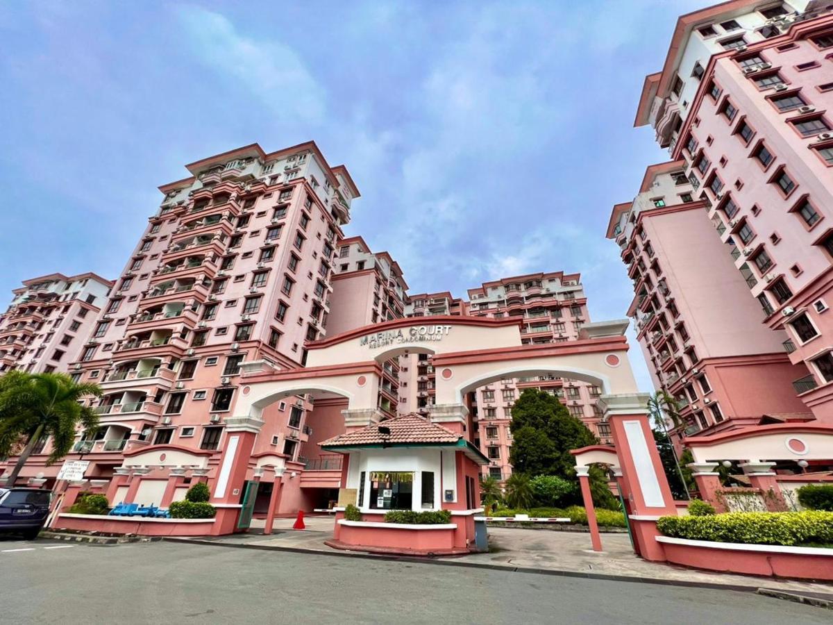 Marina Court Vacation Home 3 Bedrooms - Kota Kinabalu Eksteriør bilde